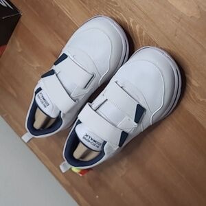 Sketchers GOWALK 5  - wistful shoes.